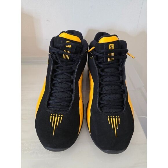 2019 Nike Shox BB4 Black/University Gold AT7843-002...